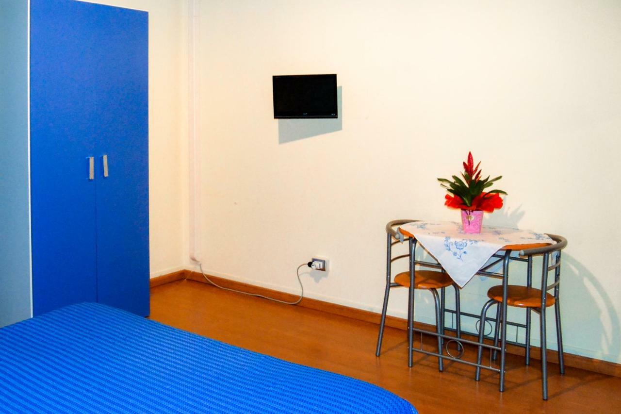 Cheap in Center Hotel Palermo Buitenkant foto