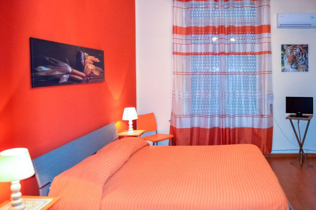 Cheap in Center Hotel Palermo Buitenkant foto