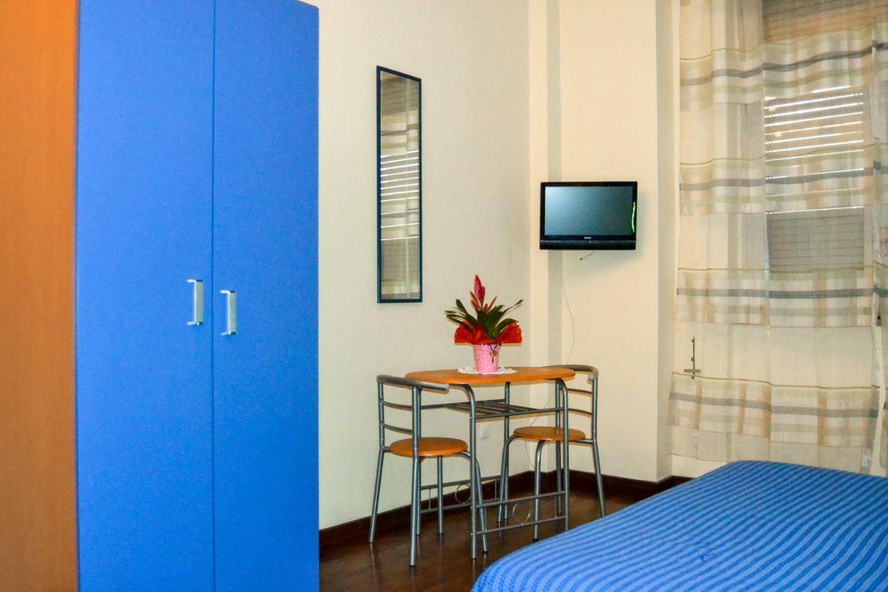 Cheap in Center Hotel Palermo Buitenkant foto